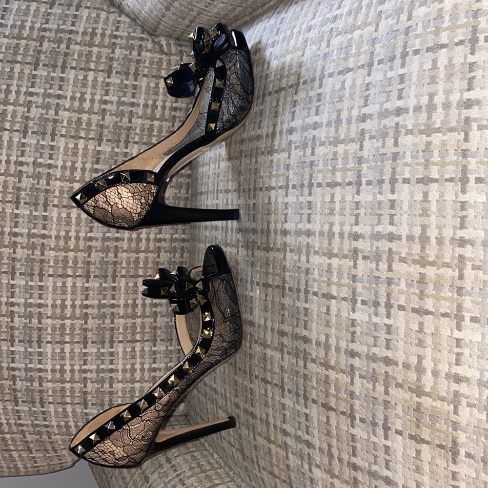 Rock-Stud Valentino Heels - Picture 3 of 8